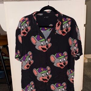 Vintage Men's Chucky Cheese Cartoon Character button down Shirt